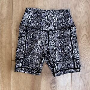 Sunzel High-Rise Biker Short 5” (S)